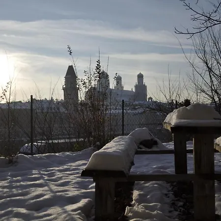 Отель Haus Panorama Пассау